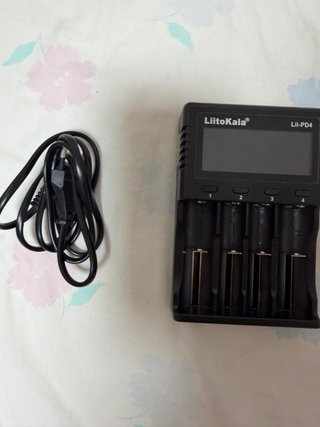Cargador Baterías LiitoKala Lii-PD4