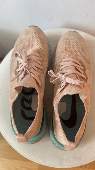 Nike Epic React Flyknit Rosa Talla 38