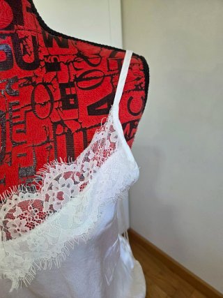 Top Rinascimento Blanco Satinado Encaje