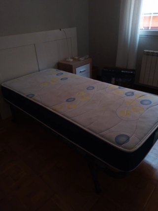 Somier 90cm, Colchón 90cm y Almohada