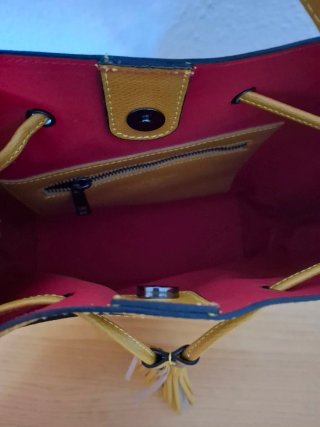 Bolso de piel genuina, amarillo con flecos