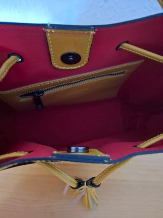 Bolso de piel genuina, amarillo con flecos