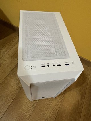 Caja PC FSP CMT218 Blanca Nueva Cristal Templado