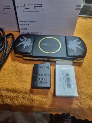 PSP 3004 Edición Limitada Monster HUNTER