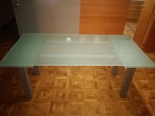 Mesa de comedor grande cristal y metal