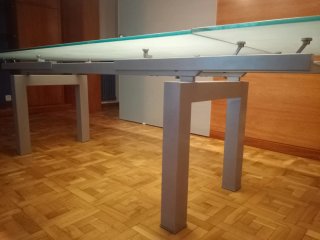Mesa de comedor grande cristal y metal