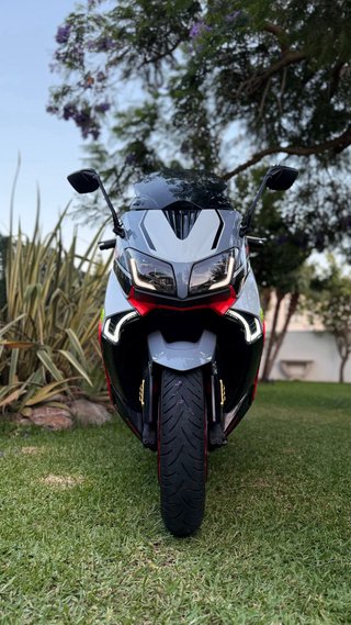 Yamaha TMAX 530 ABS 2015 Negra/Roja/Blaco/Gris