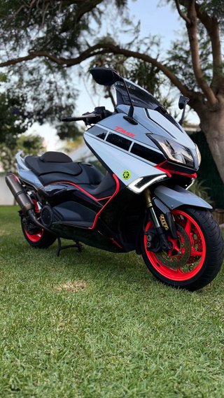 Yamaha TMAX 530 ABS 2015 Negra/Roja/Blaco/Gris