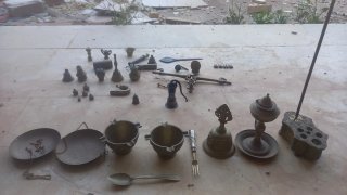 Lote 10 antigüedades latón, balanza, RITZ