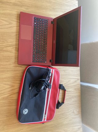 Portátil Acer Aspire E5-573G Rojo