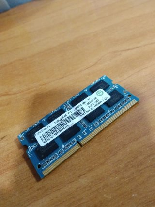 Memoria RAM DDR3 2GB Portátil PC3-10600S