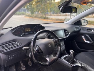 Peugeot 308 2016