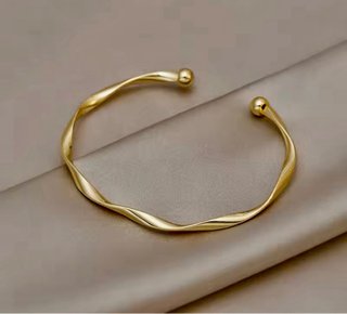 Pulsera dorada mujer