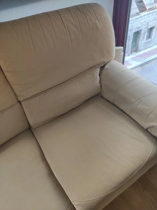 Sofá de 2 plazas beige