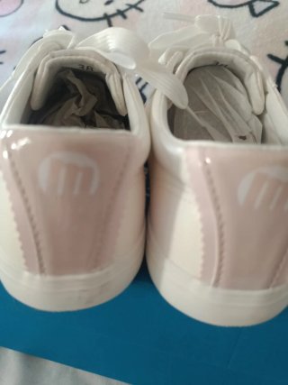 Zapatillas Mustang Blancas y Rosas
