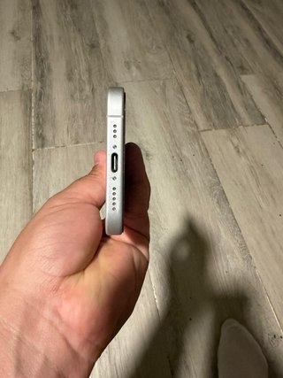 iPhone 16 Blanco  99% salud de la bateria