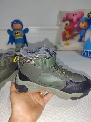 Botas niño talla 32
