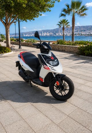 Aprilia SR Motard 125cc Scooter