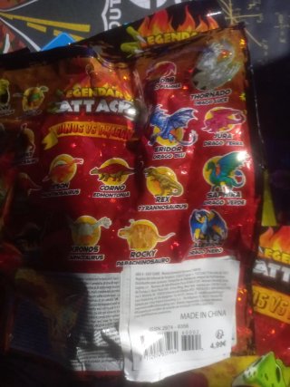 Ataque Legendario Dinosaurios vs Dragones