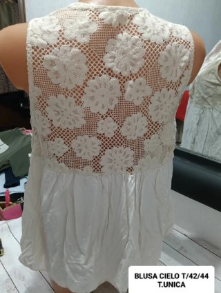 Blusa de encaje beige/talla única 42/44