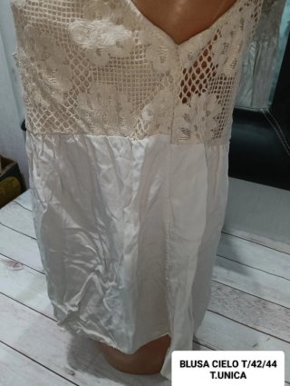 Blusa de encaje beige/talla única 42/44