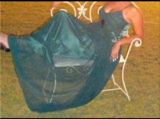 Vestido de fiesta verde con pedrería