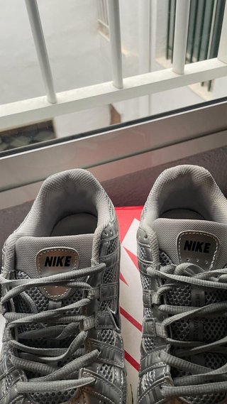 Nike P-6000 Plata Talla 44
