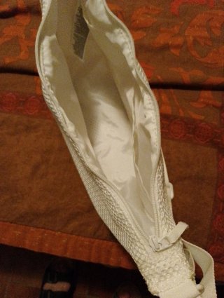 Bolso bandolera blanco de malla mujer