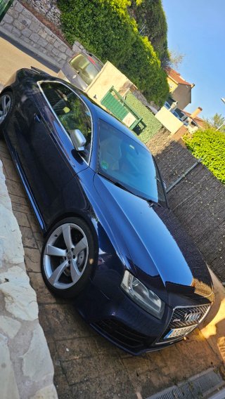 Audi RS5 2010