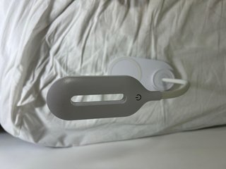 Lámpara LED con cargador inalámbrico