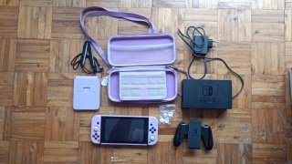Nintendo Switch Morado y Negro