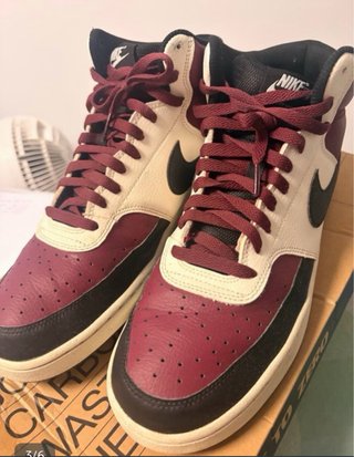 Zapatillas Nike Jordan Rojas y Blancas