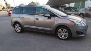 Peugeot 5008 2014