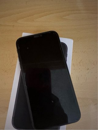 iPhone 11 Negro Batería 100% PERO NO ORIGINAL P