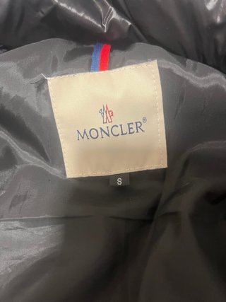 Abrigo Moncler Negro Brillante