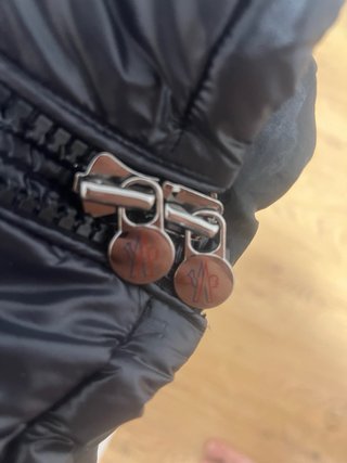 Abrigo Moncler Negro Brillante