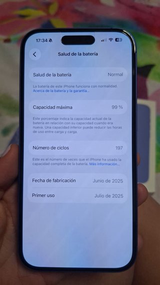 iPhone 16 azul ultramar