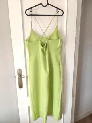 Vestido verde lima tirantes cruzados talla XL