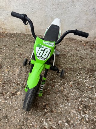 Moto eléctrica infantil verde