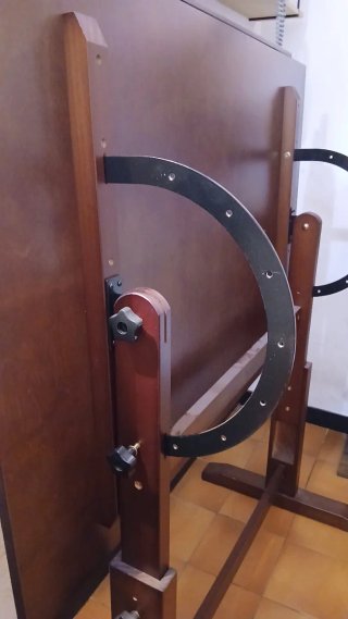 Mesa de dibujo ajustable