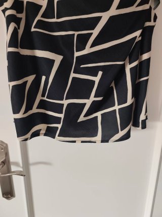 Blusa de mangas y cuello asimétrico XL nueva