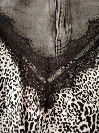 Conjunto mujer leopardo encaje