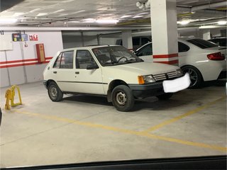Peugeot 205 1987