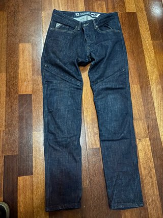 Pantalones vaqueros de moto