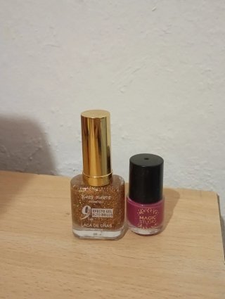 Magic Studio Maquillaje y Pintalabios sin estrenar