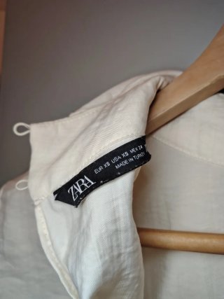 Blusa Zara blanca con lazo