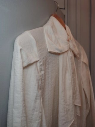 Blusa Zara blanca con lazo