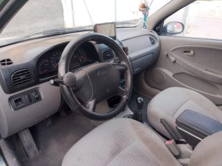 KIA Rio 2003