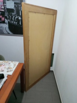 Espejo grande de madera y cristal