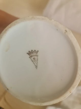 Fontanella Porcelana Diseño Floral Oro 36cm